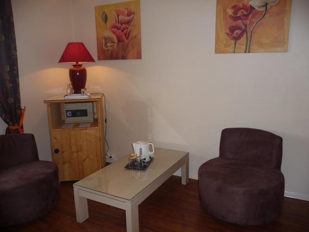 L'Oasis Hotel Evian-les-Bains Room photo