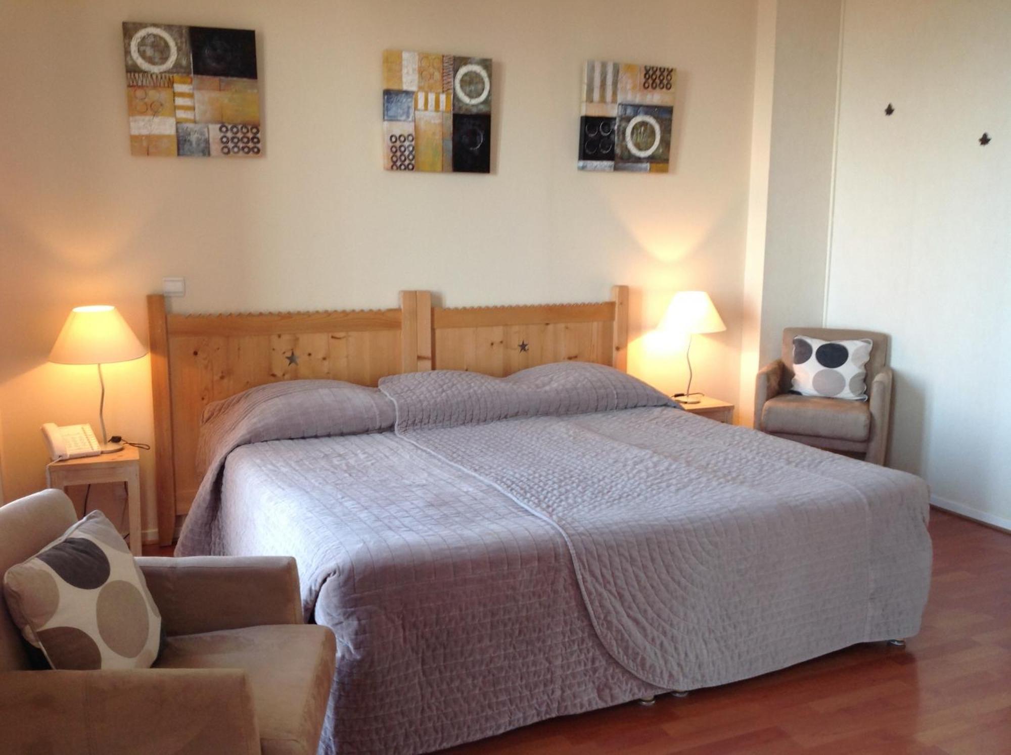 L'Oasis Hotel Evian-les-Bains Room photo